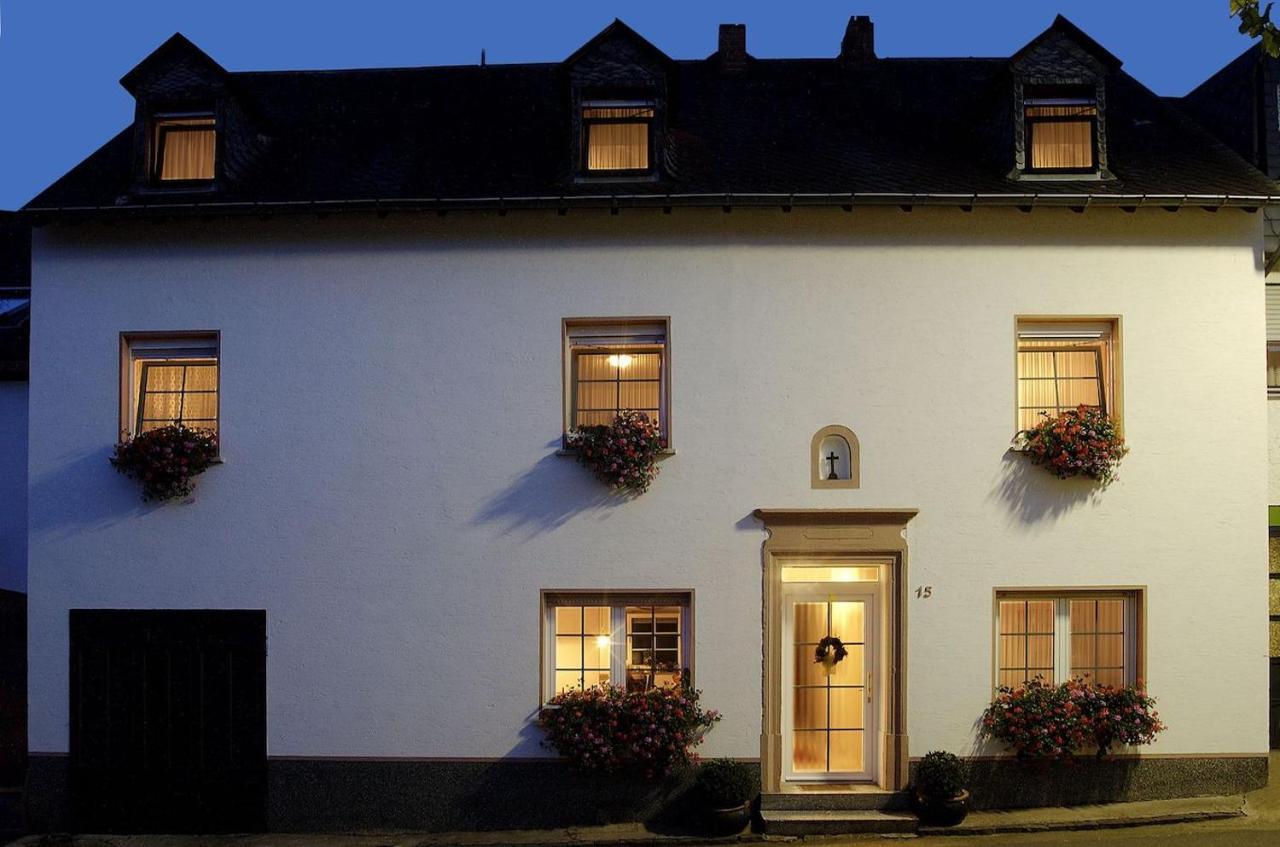 Weingut & Gaestehaus Edwin Hoffmann Trittenheim Extérieur photo